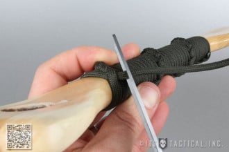 Paracord Paddle Wrapping 15