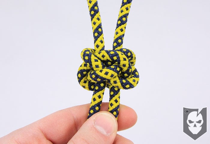 Learn How to Tie a Micro Paracord Bracelet for that Special Someone - ITS  Tactical