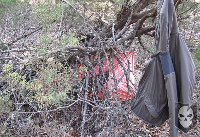 Emergency Blanket Shelter