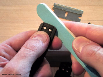 removing g shock strap