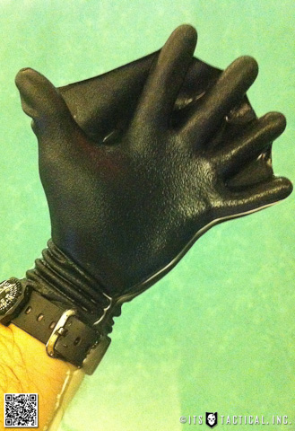 Darkfin Gloves