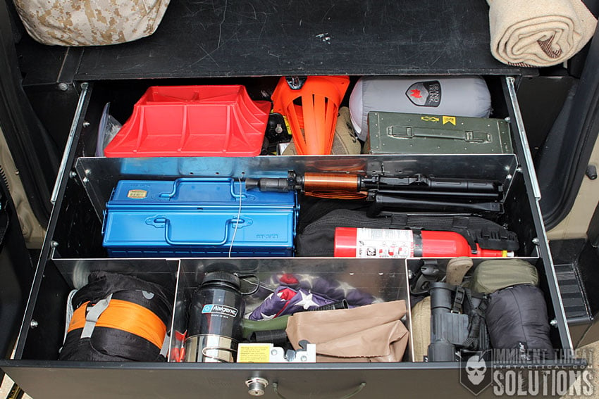 13 Items You Need in a Winter Emergency Vehicle Kit