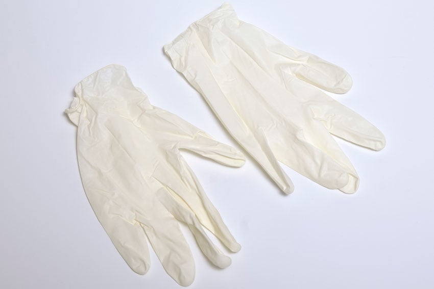 sitrep-03-powdered-gloves-02
