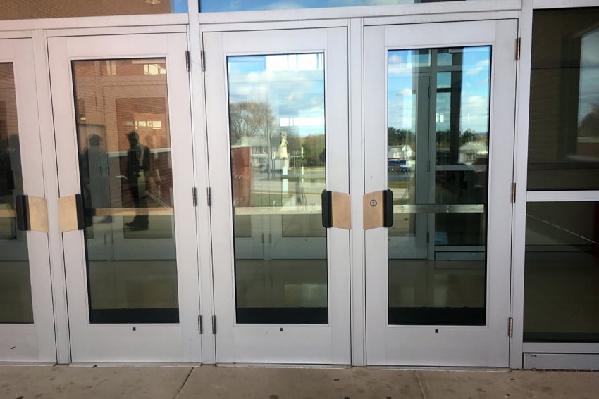 psa_mainentrancedoors